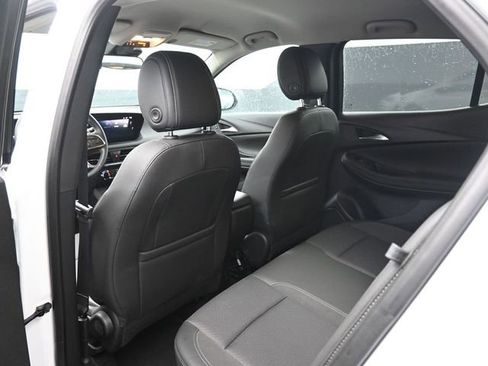 Used 2025 Buick Encore GX Preferred image 14