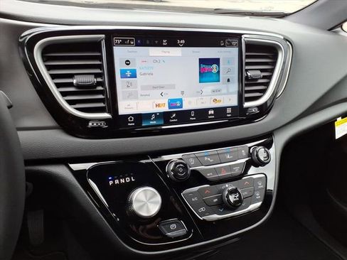 New 2026 Chrysler Voyager LX FWD image 18
