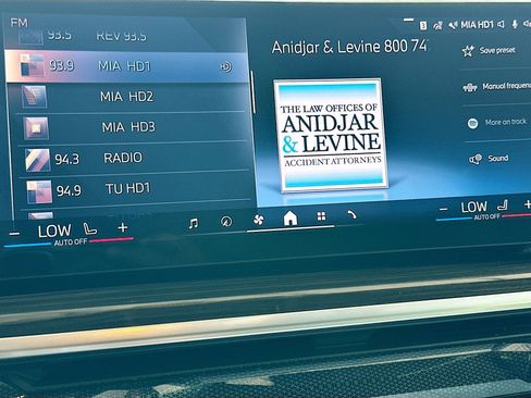 Used 2024 BMW X5 sDrive40i w/ Parking Assistance Package image 15