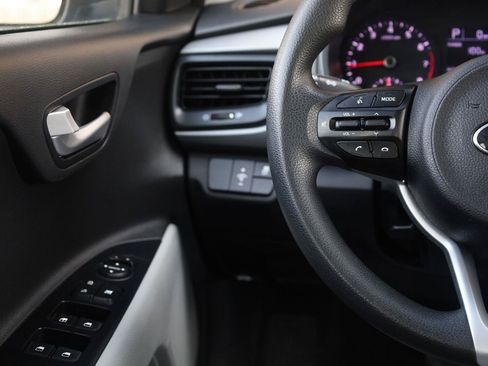 Used 2020 Kia Rio S FWD image 32