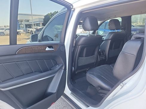 Used 2014 Mercedes-Benz GL 450 4MATIC image 11