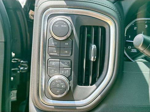 Used 2023 GMC Sierra 2500 SLT w/ SLT Premium Package AWD/4WD image 22