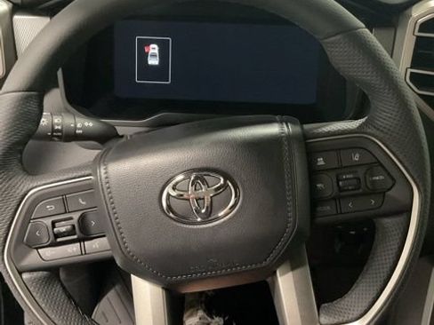 New 2026 Toyota Tundra Limited AWD/4WD image 22