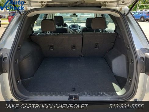 Used 2021 Chevrolet Equinox LS FWD image 24