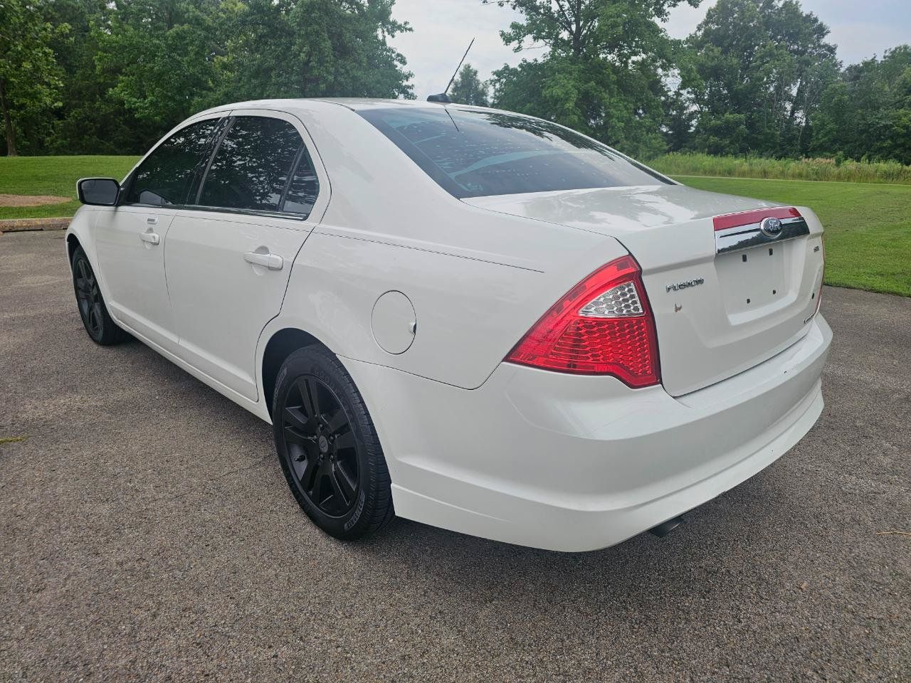 Used 2012 Ford Fusion SEL FWD image 7