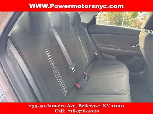 Used 2023 Hyundai Elantra SEL w/ Convenience Package image 18