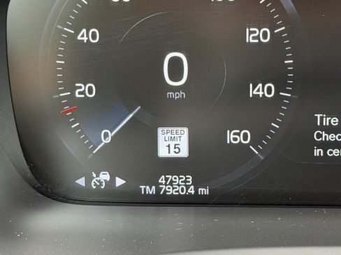 Certified 2022 Volvo XC90 T6 Inscription w/ Advanced Package AWD/4WD image 21