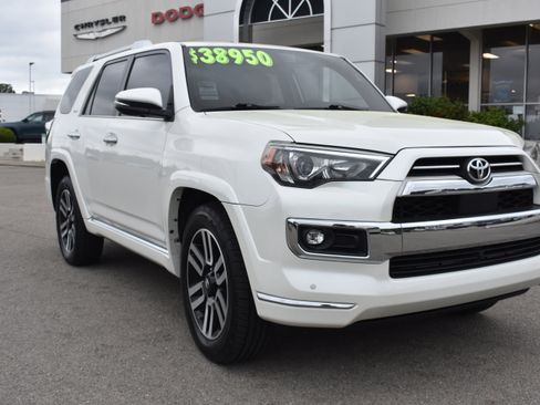 Used 2022 Toyota 4Runner Limited image 3