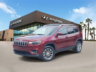 Used 2019 Jeep Cherokee Latitude Plus w/ Comfort/Convenience Group