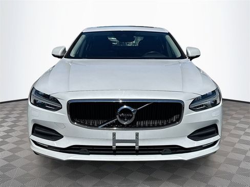 Used 2018 Volvo S90 T5 Momentum w/ Convenience Package image 2