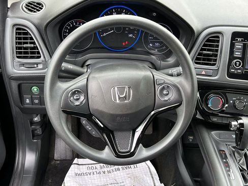 Used 2020 Honda HR-V LX image 14