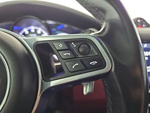 Used 2020 Porsche Cayenne AWD/4WD image 17