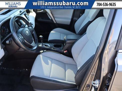 Used 2017 Toyota RAV4 XLE FWD image 18