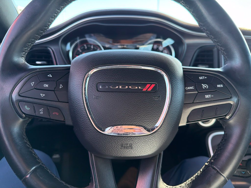 Used 2016 Dodge Challenger SXT RWD image 24