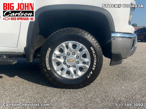 Used 2024 Chevrolet Silverado 2500 LT AWD/4WD image 36