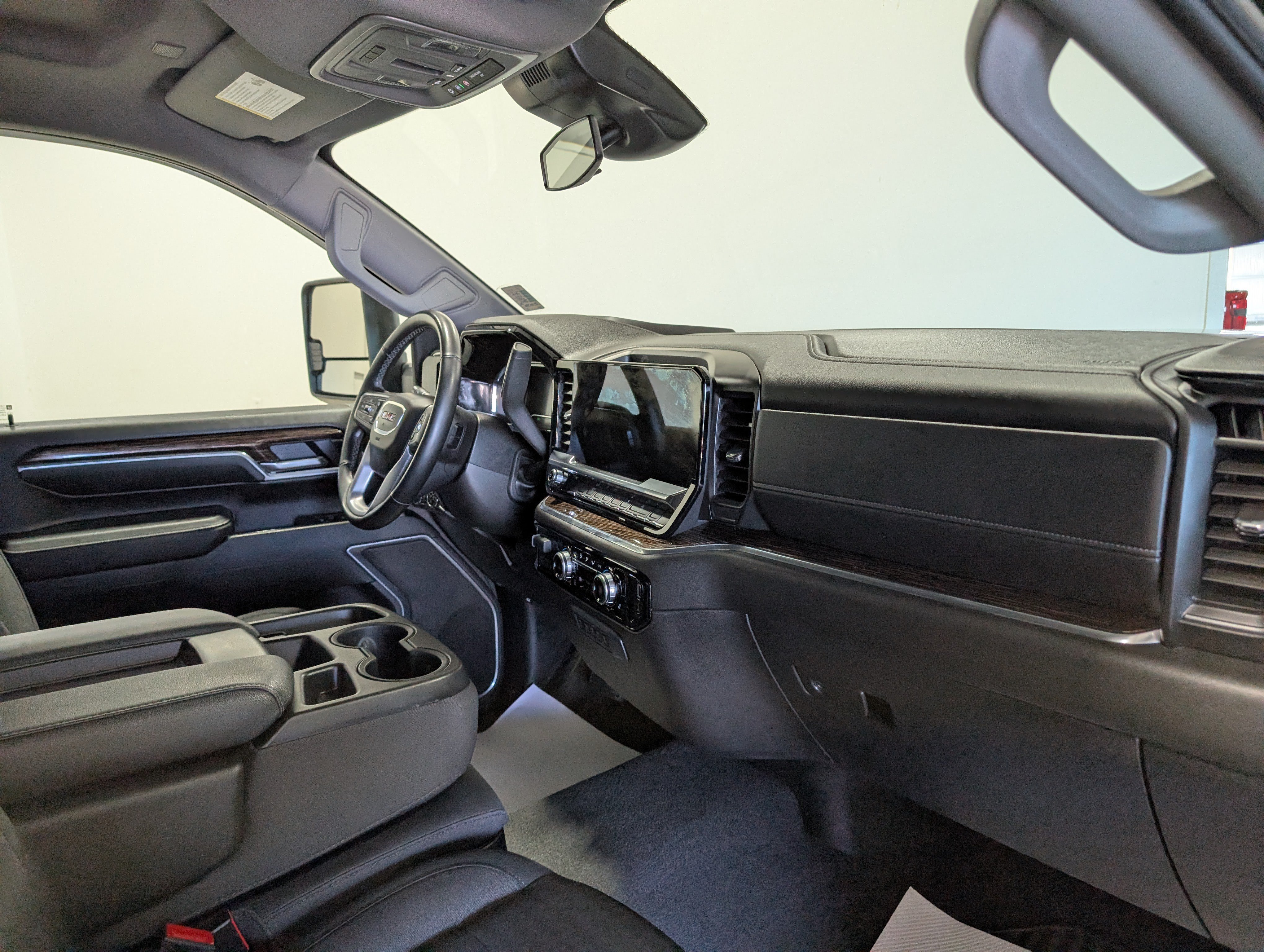 Used 2025 GMC Sierra 2500 SLE w/ Preferred Package AWD/4WD image 20