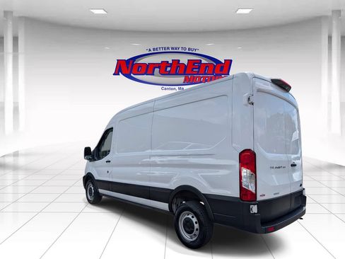Used 2022 Ford Transit 250 Medium Roof RWD image 5