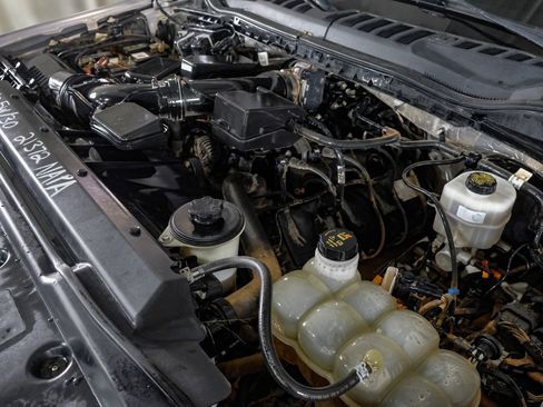 Used 2020 Ford F250 XLT image 45