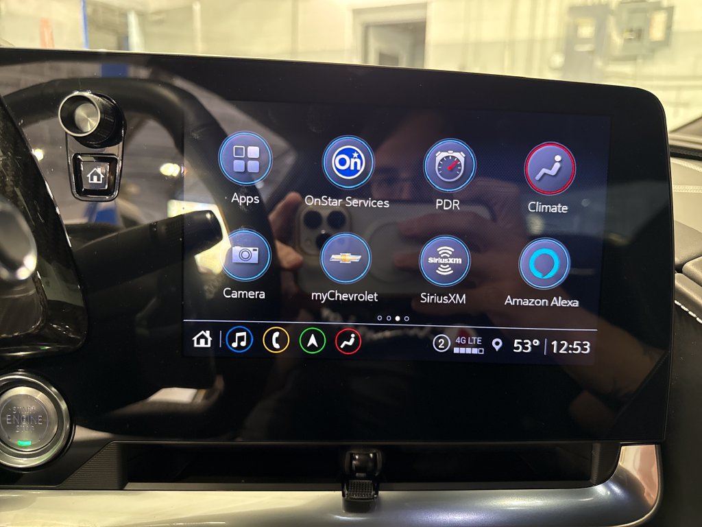 Used 2022 Chevrolet Corvette Stingray Premium Cpe w/ Z51 Performance Package RWD image 10