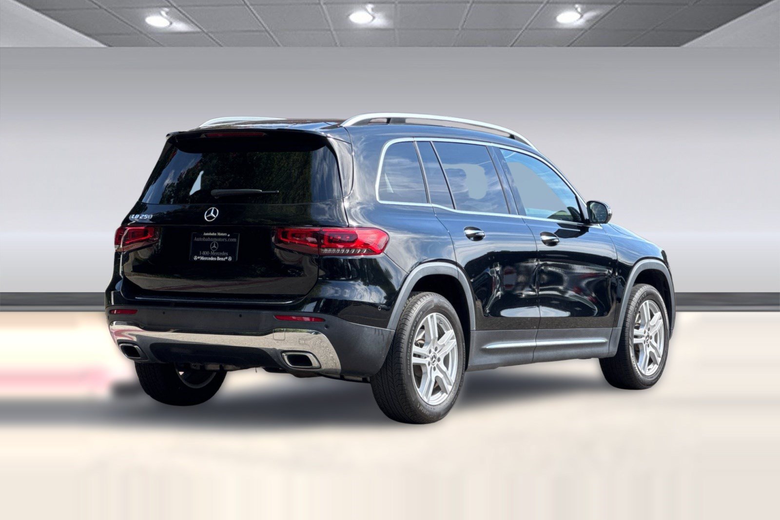 Used 2023 Mercedes-Benz GLB 250 image 9