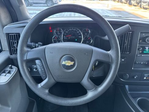 Used 2023 Chevrolet Express 3500 LT w/ LT Preferred Equipment Group image 17