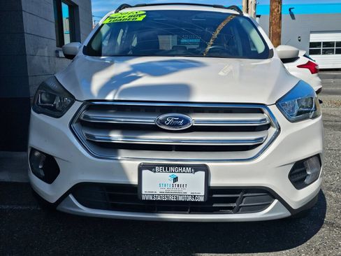 Used 2018 Ford Escape SEL w/ Canadian Touring Package AWD/4WD image 7
