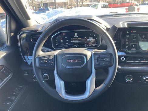 Used 2024 GMC Sierra 1500 Elevation image 12