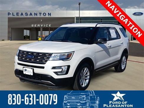 Used 2016 Ford Explorer XLT w/ Equipment Group 201A image 1