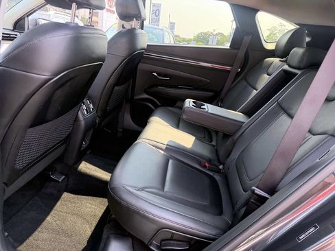Certified 2023 Hyundai Tucson Limited AWD/4WD image 15