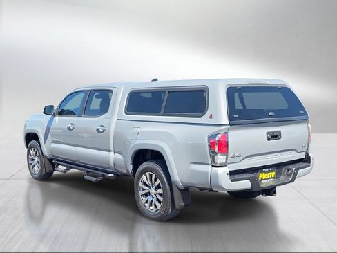 Used 2021 Toyota Tacoma Limited AWD/4WD image 4