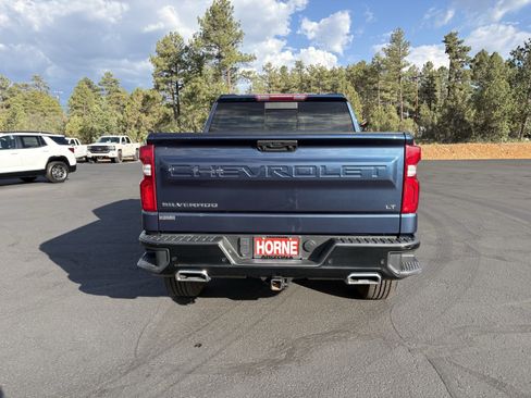 Used 2022 Chevrolet Silverado 1500 LT Trail Boss w/ Convenience Package II AWD/4WD image 5