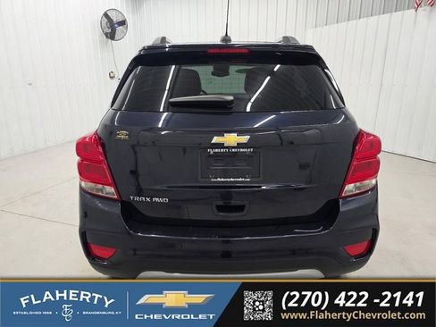 Used 2021 Chevrolet Trax LT w/ LT Convenience Package AWD/4WD image 4