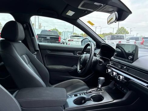 Used 2025 Honda Civic Sport image 23