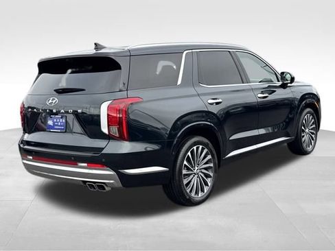 Used 2025 Hyundai Palisade Calligraphy image 5