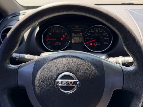Used 2014 Nissan Rogue S FWD image 14