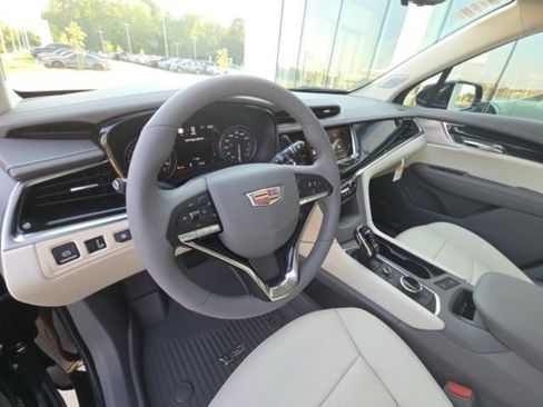 New 2025 Cadillac XT6 Premium Luxury w/ Technology Package image 11