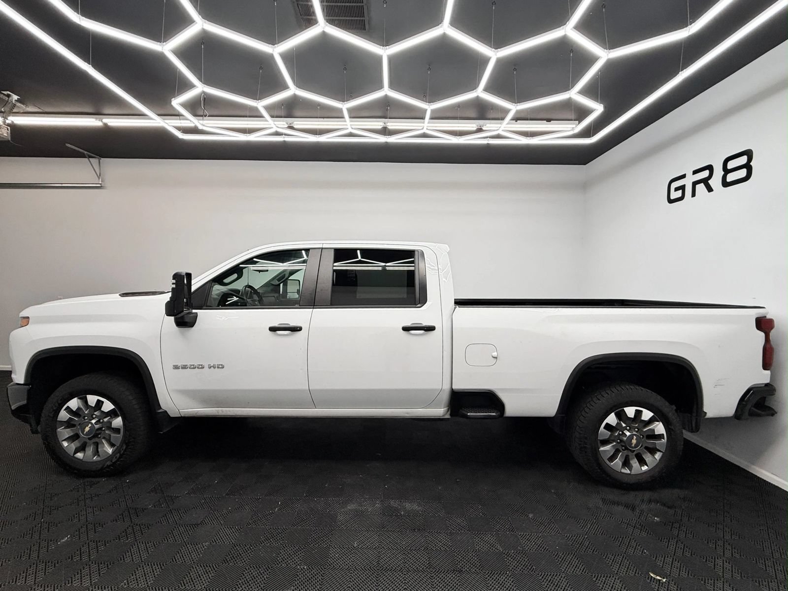 Used 2022 Chevrolet Silverado 2500 Custom w/ Custom Convenience Package RWD image 4