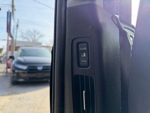 Used 2023 Honda Odyssey EX-L image 21