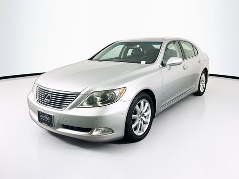 Used 2008 Lexus LS 460 RWD image 3