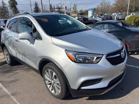 Used 2019 Buick Encore Preferred image 3