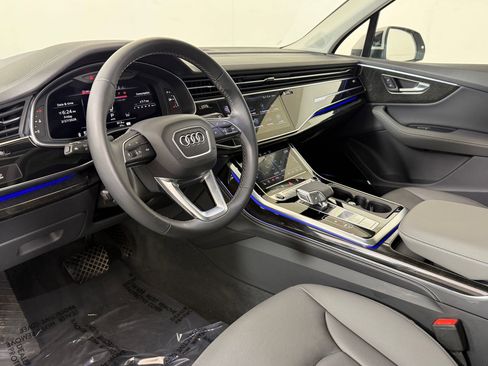 Used 2025 Audi Q7 3.0T Premium Plus w/ Premium Plus Package image 4