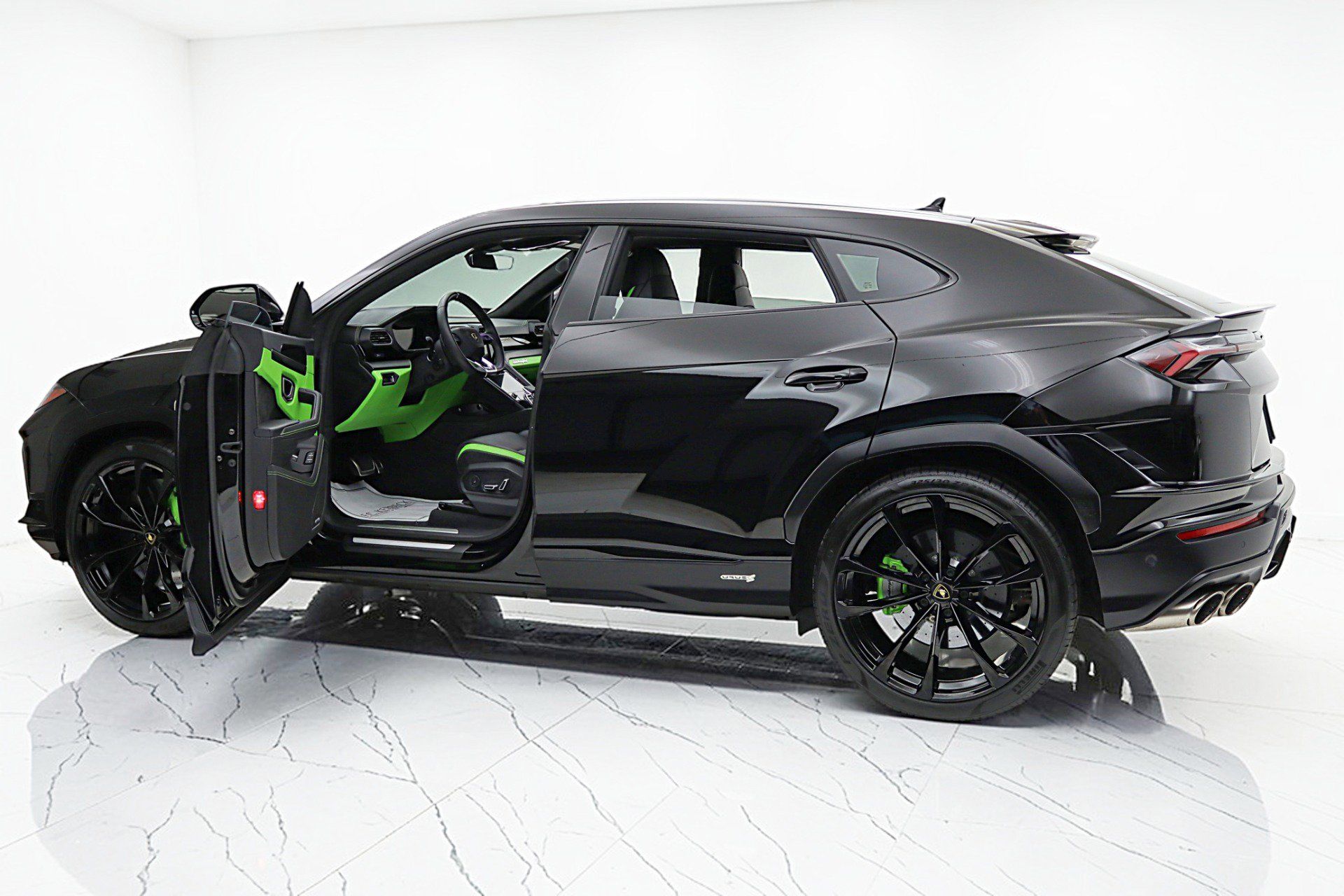 Used 2024 Lamborghini Urus S AWD/4WD image 7