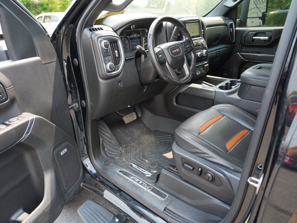 Used 2020 GMC Sierra 3500 AT4 w/ AT4 Premium Package AWD/4WD image 13