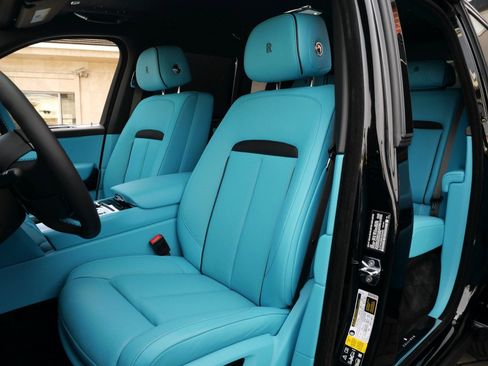 Certified 2024 Rolls-Royce Cullinan image 28