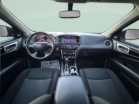 Used 2018 Nissan Pathfinder S image 15