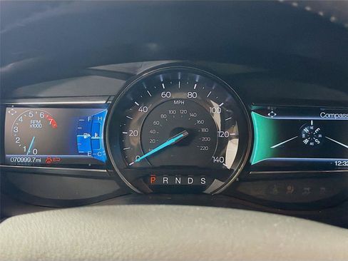 Used 2018 Ford Explorer XLT w/ Equipment Group 202A AWD/4WD image 19