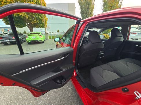 Used 2023 Toyota Camry LE image 17