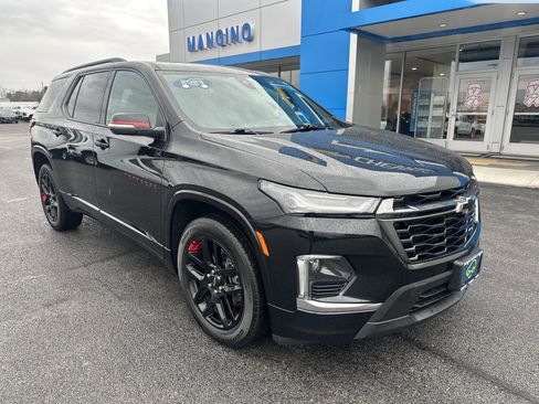 Certified 2023 Chevrolet Traverse Premier w/ Redline Edition image 2
