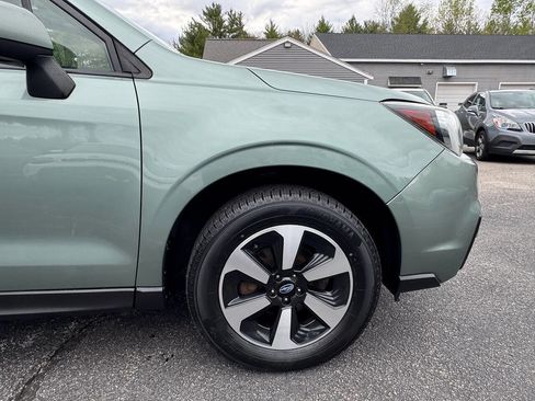 Used 2017 Subaru Forester 2.5i Premium w/ All-Weather Package AWD/4WD image 12