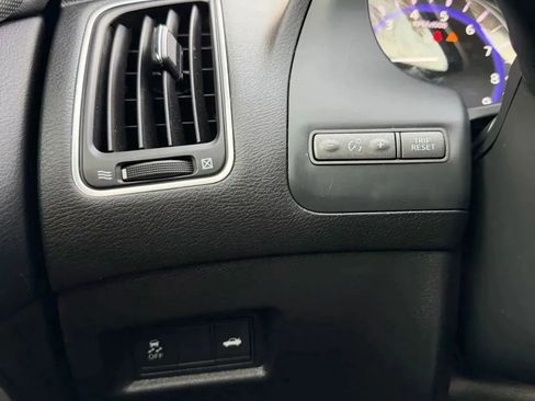 Used 2017 INFINITI Q50 3.0t Premium w/ 3.0T Premium Plus Package image 21